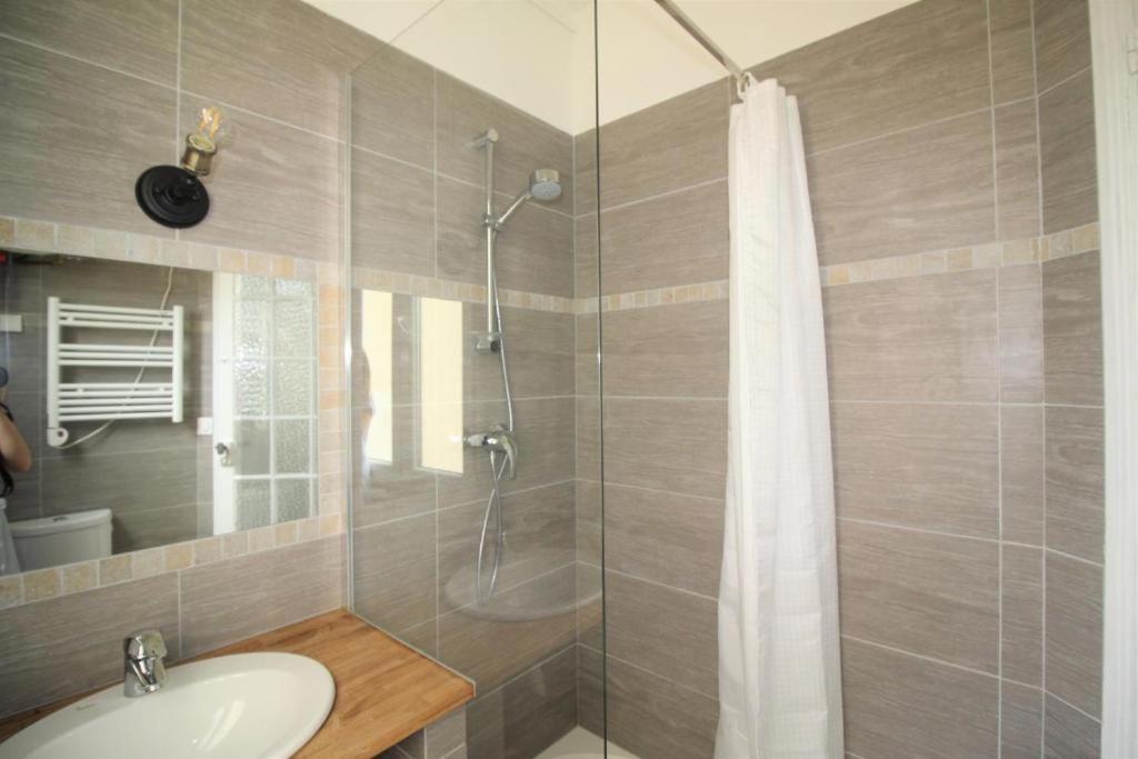 Nice Renting - Notre Dame - Cosy Loft Perfect View On The Roofs Екстер'єр фото